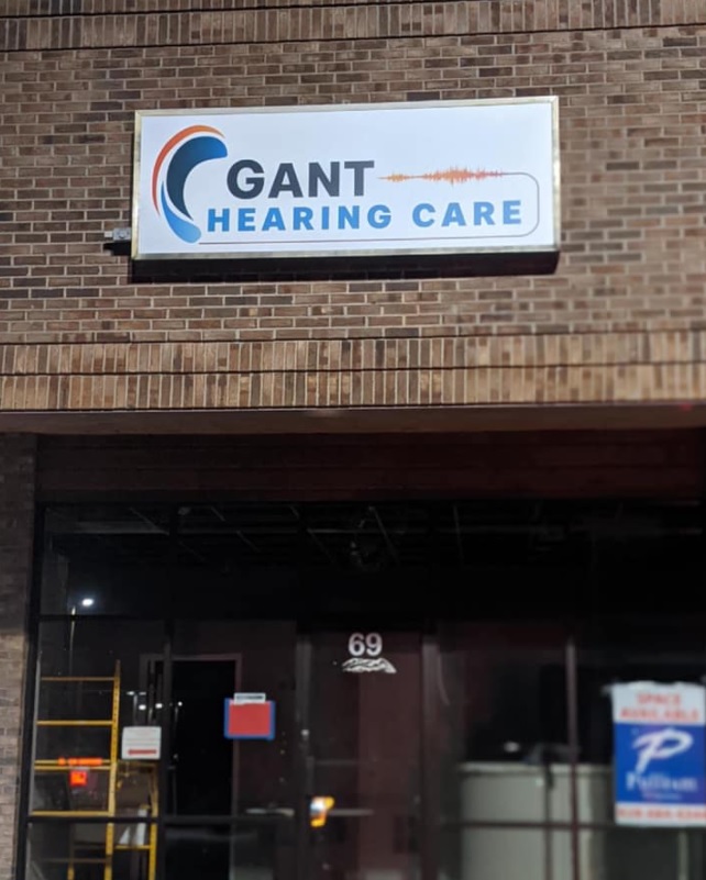 Gant Hearing Care Candler NC outside of building